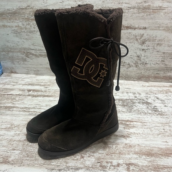 Y2K Women's DC Gondola Skater Dark Brown Suede Leather Winter Boots size 8 - Picture 4 of 9